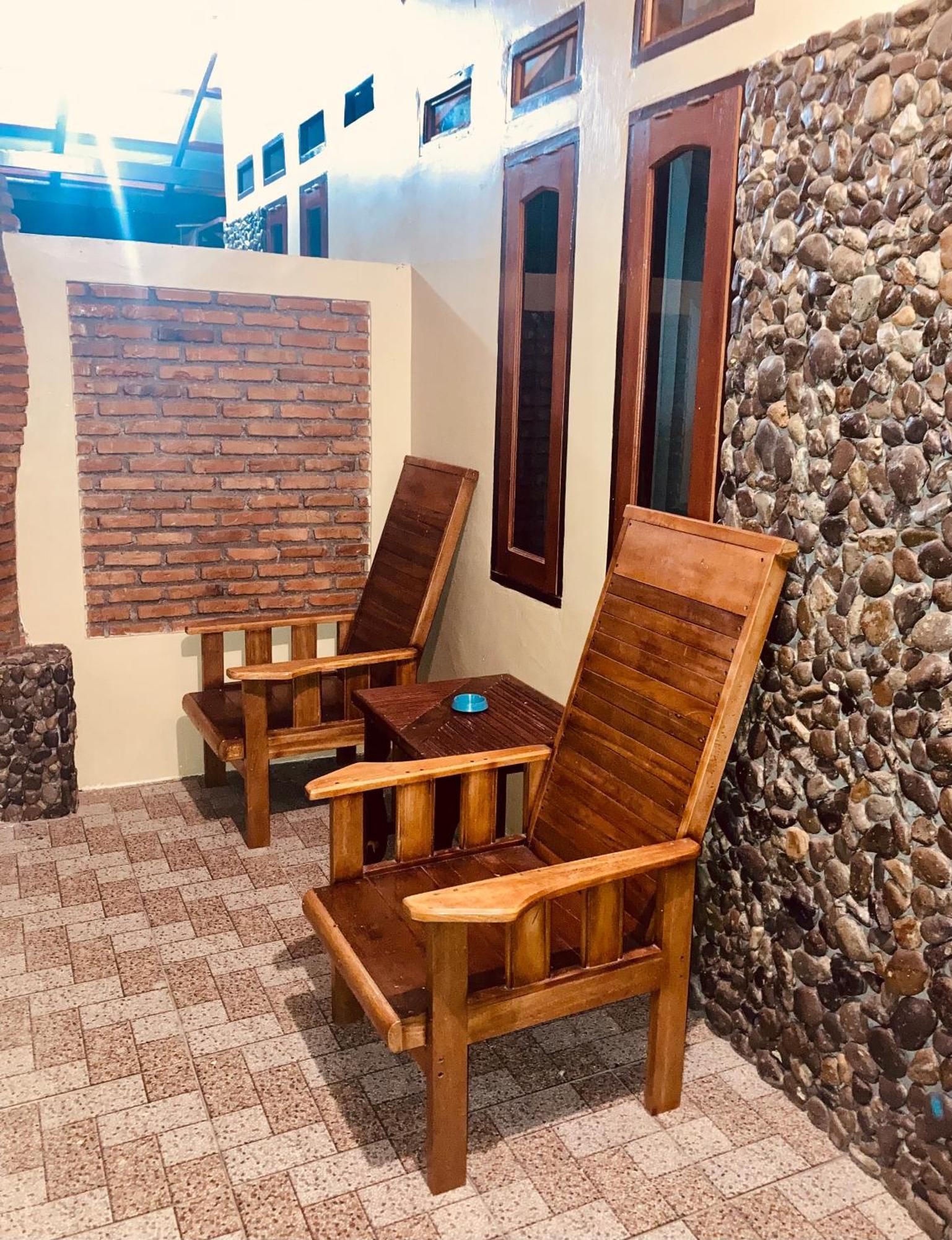 R5 Keramba Inn Bukit Lawang Eksteriør billede